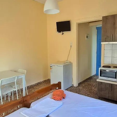 Lägenhetshotell Veranda To Let Neoi Epivatai