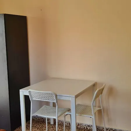 Veranda To Let *