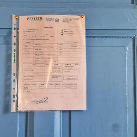 Veranda To Let Lägenhetshotell Neoi Epivatai