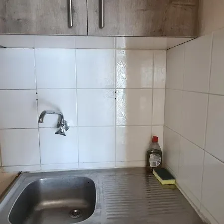 Lägenhetshotell Veranda To Let Neoi Epivatai