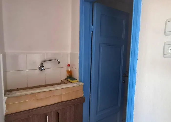 Veranda To Let *