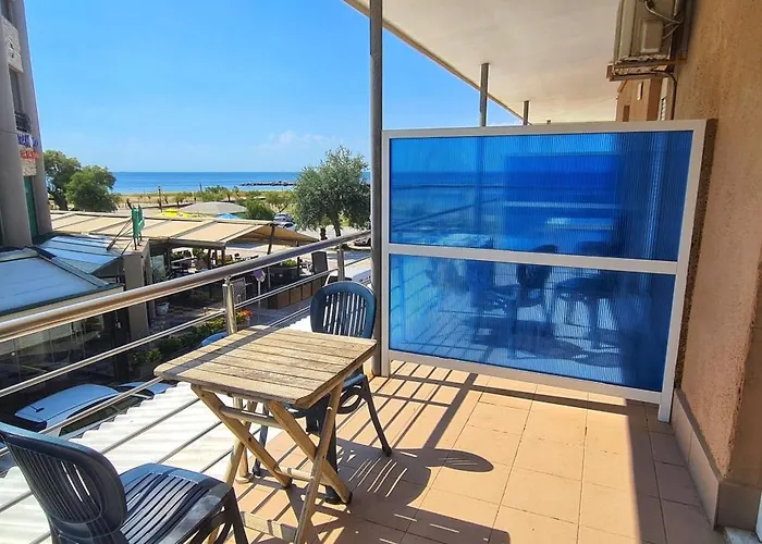 Veranda To Let *
