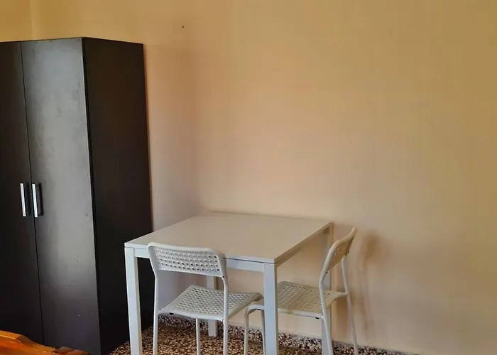 Veranda To Let *